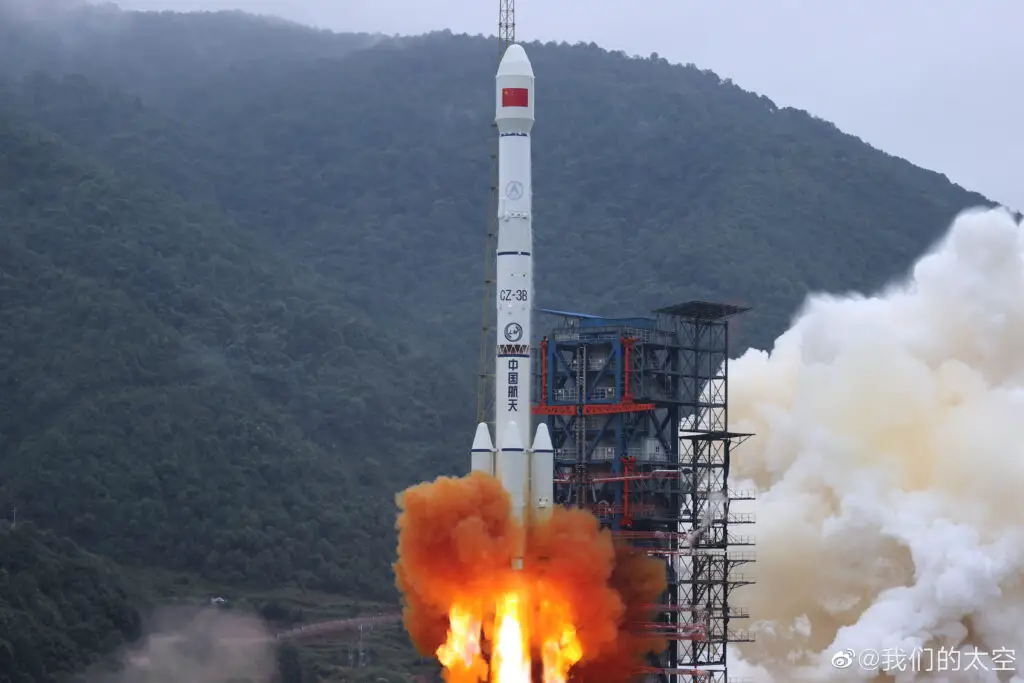 Chang Zheng 3B lifts Shijian 21 to orbit