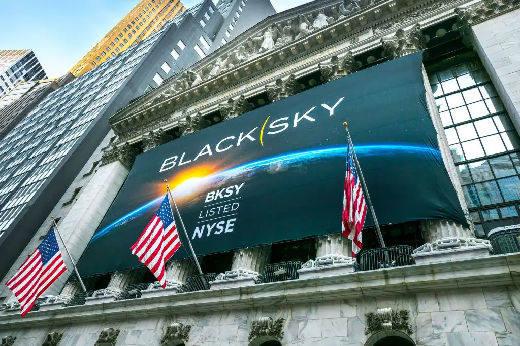 Satellite imagery company BlackSky sees quarterly losses slow as it adds another military contract