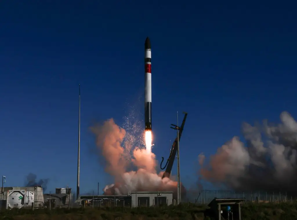 Rocket Lab says contract backlog tops $1 billion, outlines Neutron progress toward first launch