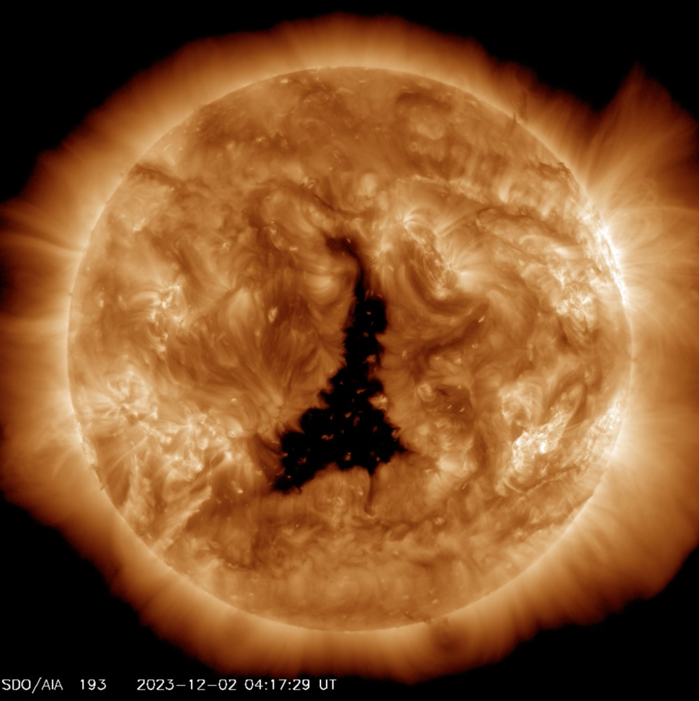 Gigantic Coronal Hole 60 Earths Wide Aims Radiation Directly at Earth