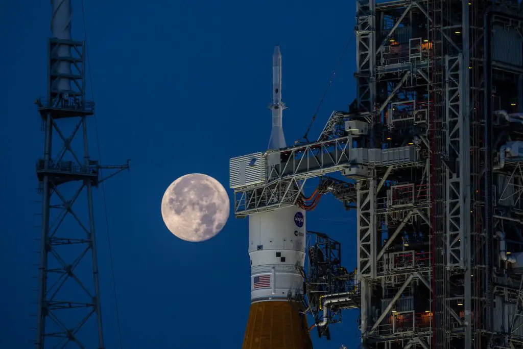 NASA tries again to complete moon rocket’s practice countdown