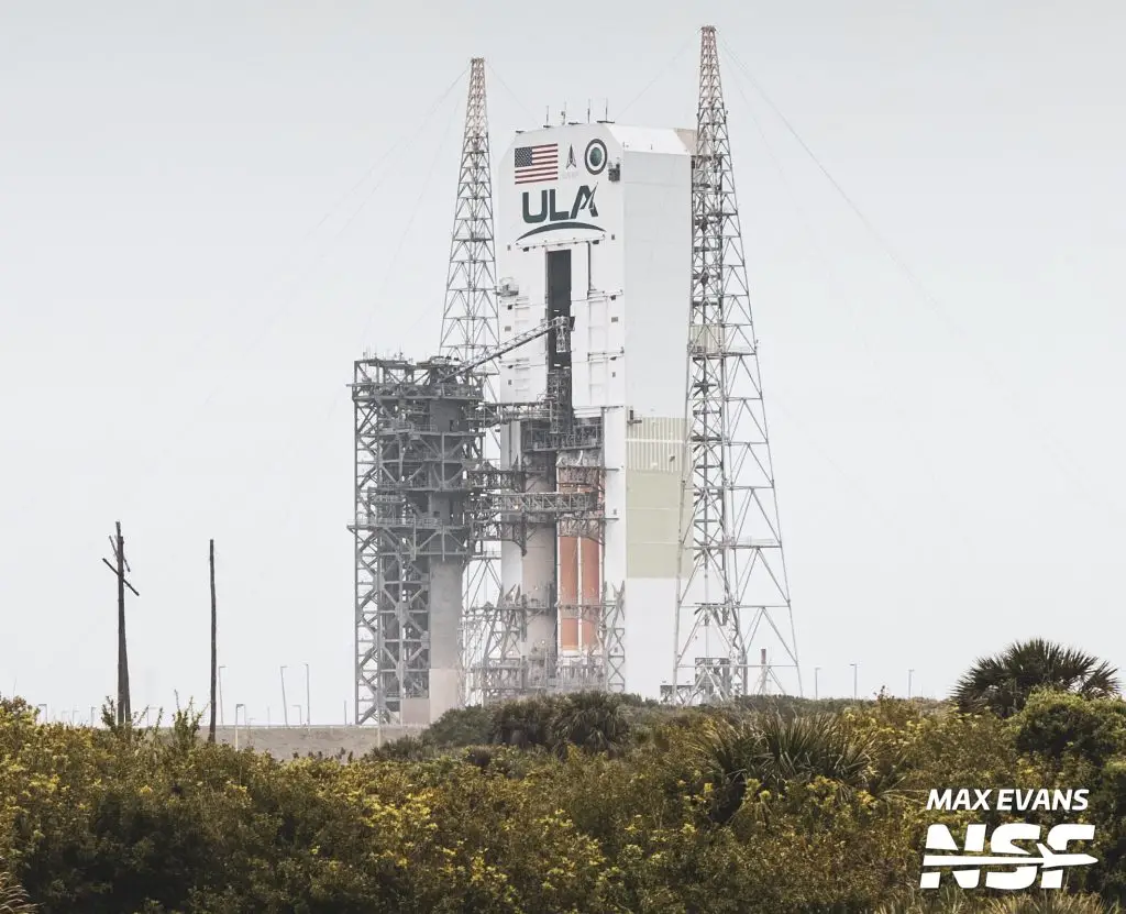 Delta IV scrubs first launch attempt for final mission
