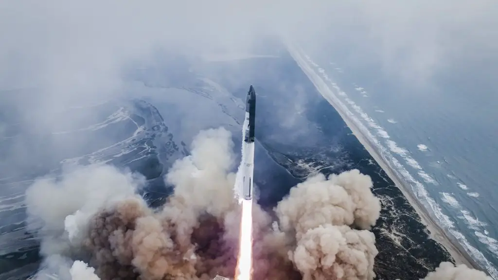 Rocket Report: Starship heats up in third flight; Chinese lunar launch failure