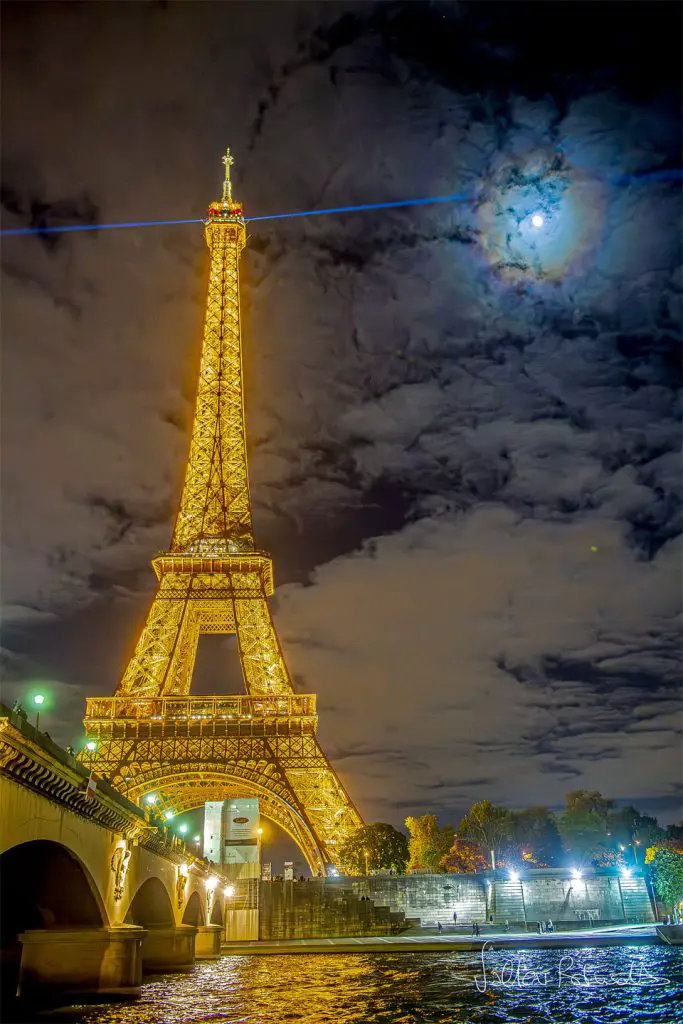A Lunar Corona over Paris