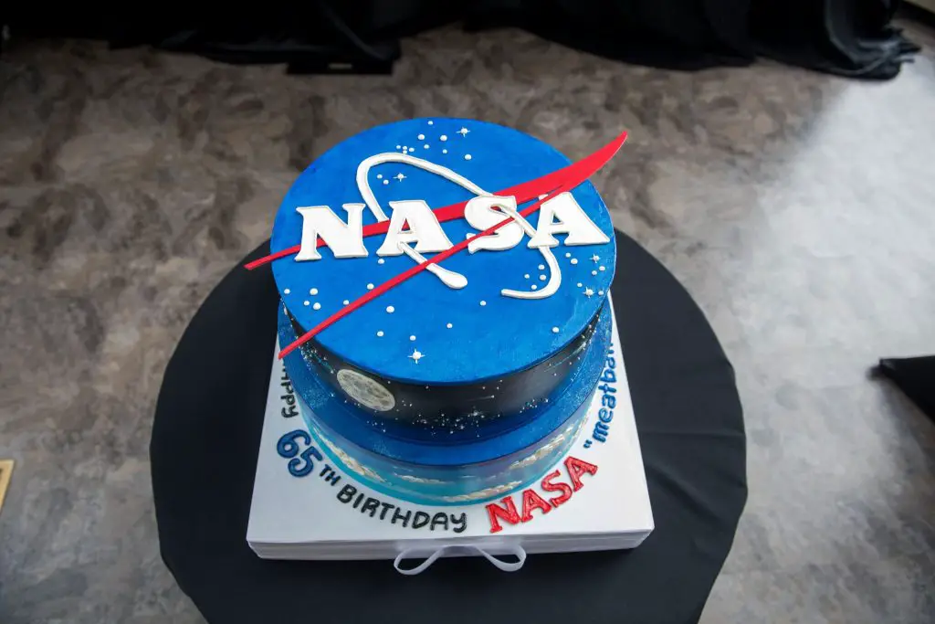 Community Celebrates NASA’s Logo at Science Center