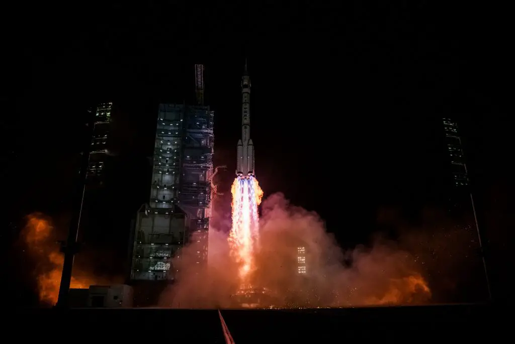 Long March 2F/G | Shenzhou 18
