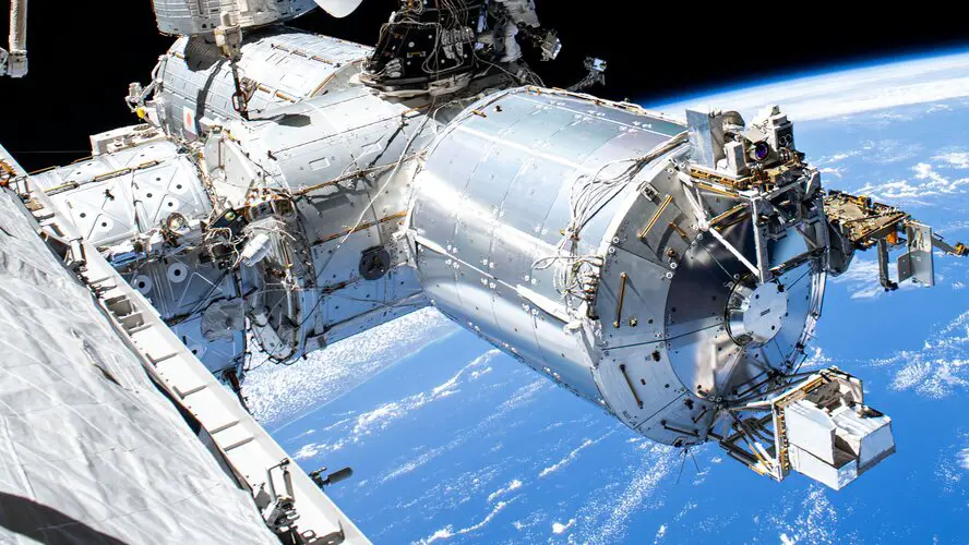 Columbus: 100 000 orbits and counting