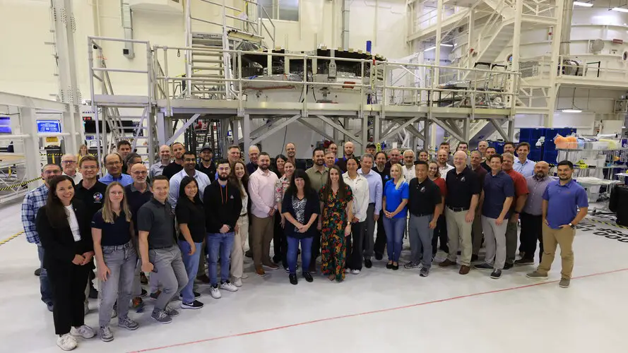 Keys to the Moon: ESA hands over third European Service Module