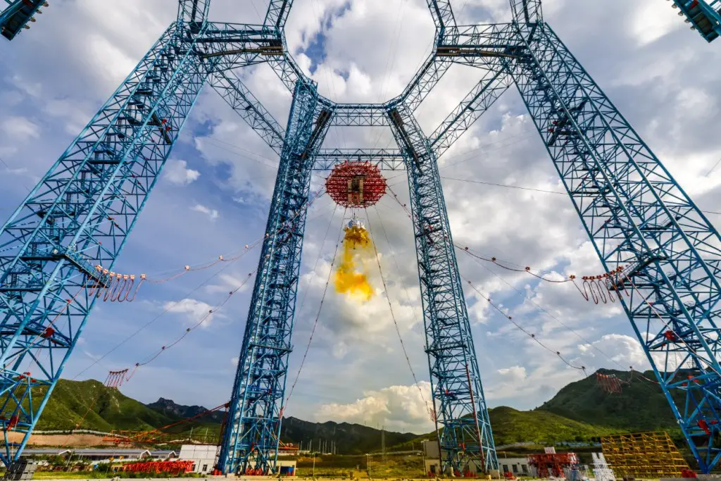 China set for high-stakes moon program and reusable launch tests to close out 2025