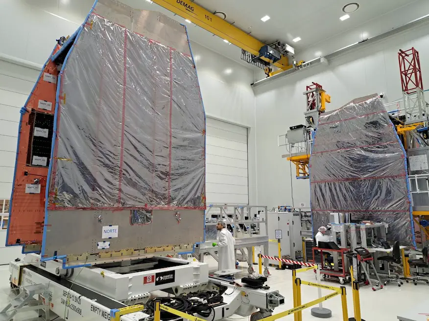 Live coverage: SpaceX to expend Falcon 9 booster to launch Spainsat NG 2 communications satellite