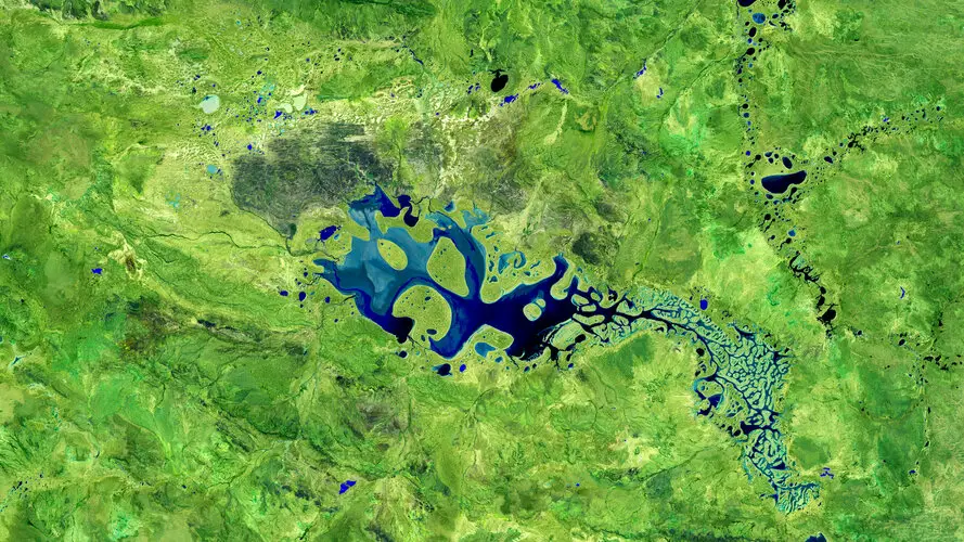 Earth from Space: Ghostly lake