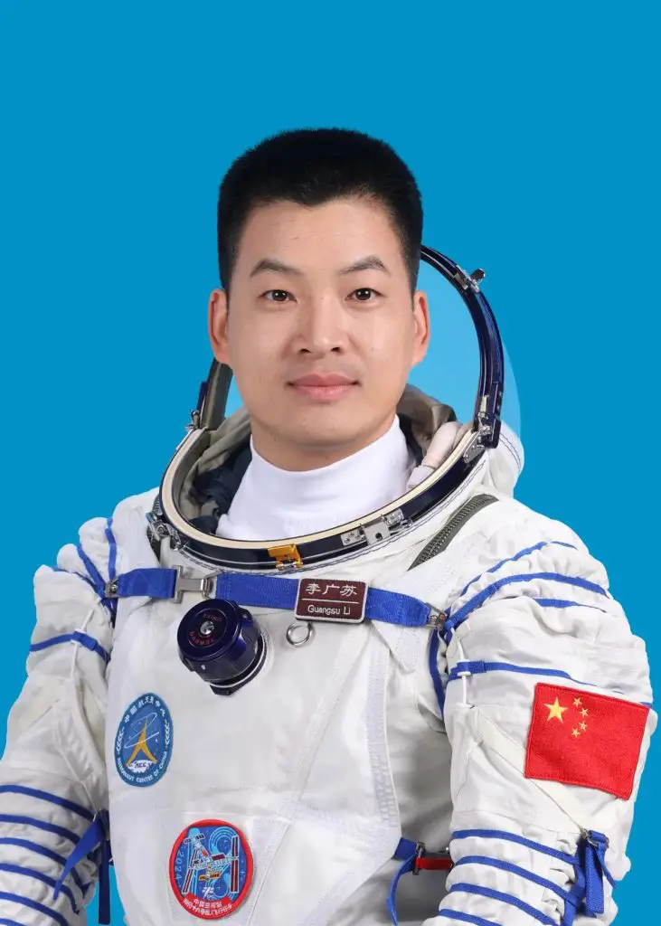 Guangsu Li