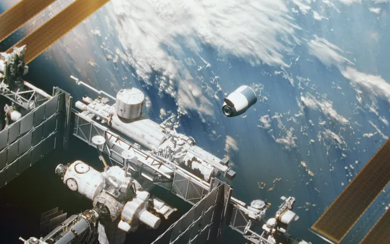 ESA Commits to Being an Anchor Customer for LEO Cargo Return Services