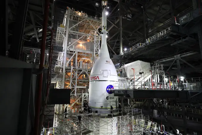 Orion hatch ‘blemish’ delays launch day rehearsal for Artemis 2 astronauts