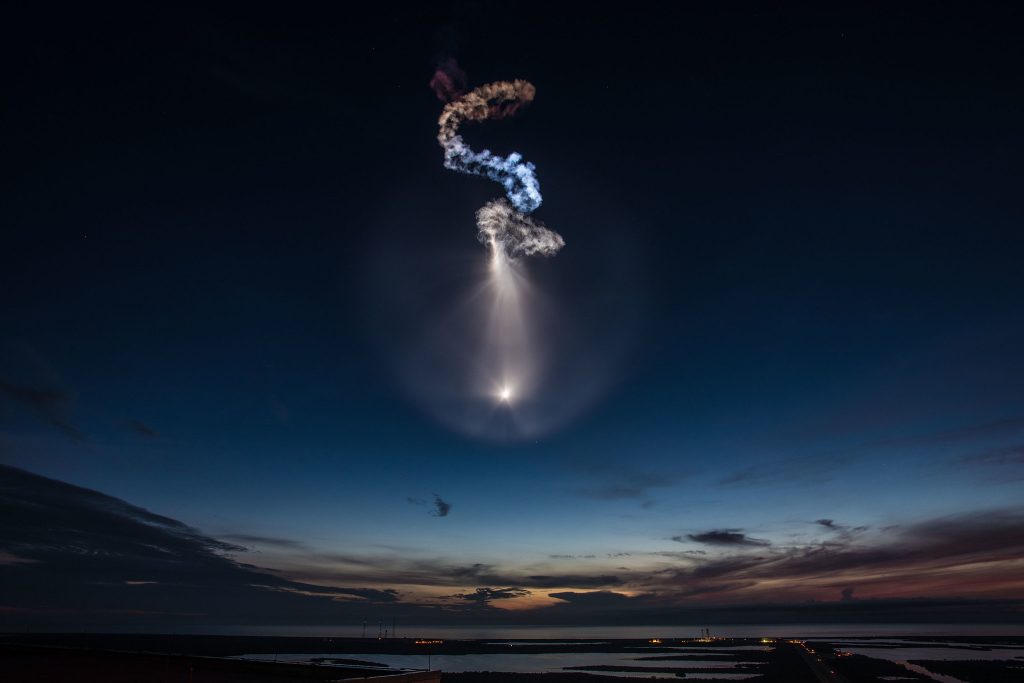Jellyfish Effect Rocket Launch Explained: Why Rockets Glow at Twilight