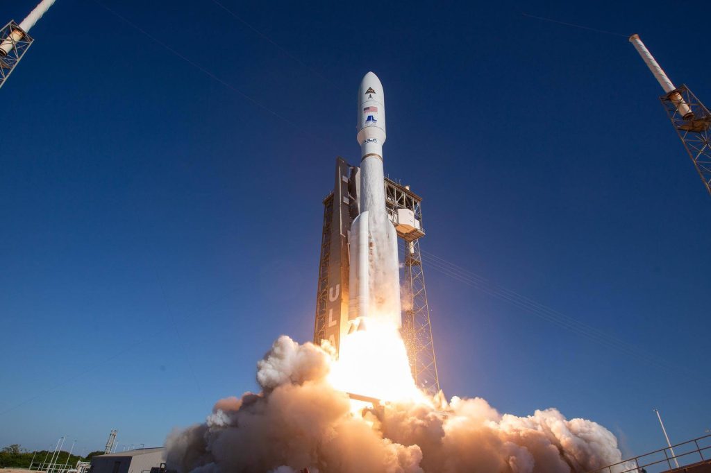 Atlas V 551 | NROL-107 (Silent Barker)