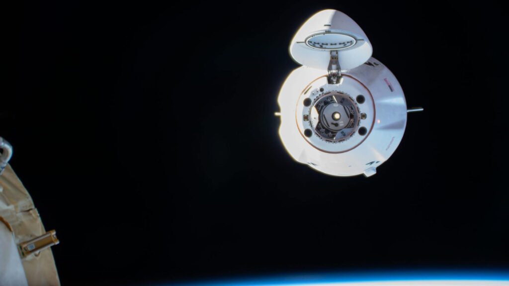 SpaceX CRS-33 Dragon Undocking
