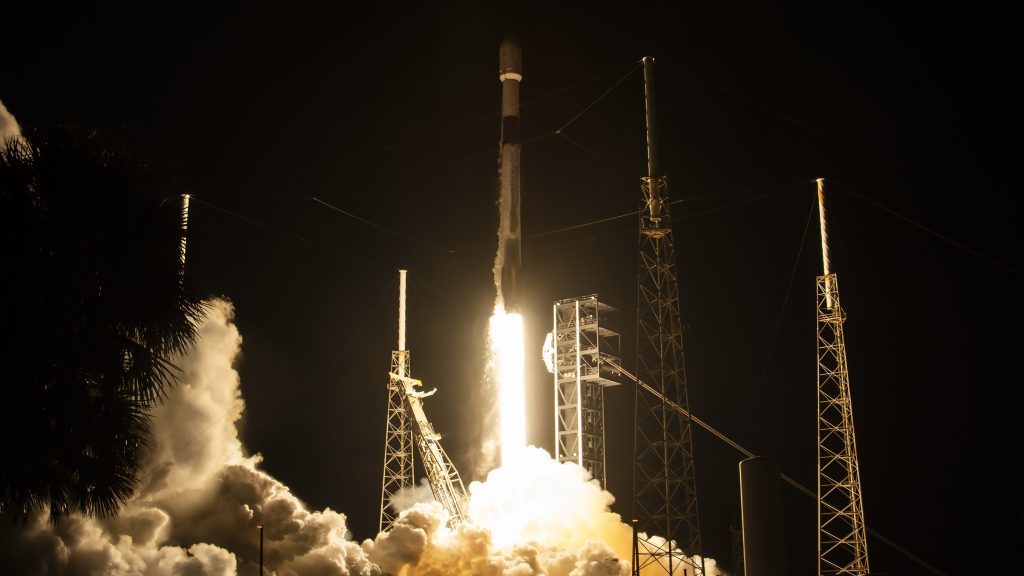 Falcon 9 Block 5 | Nusantara Lima