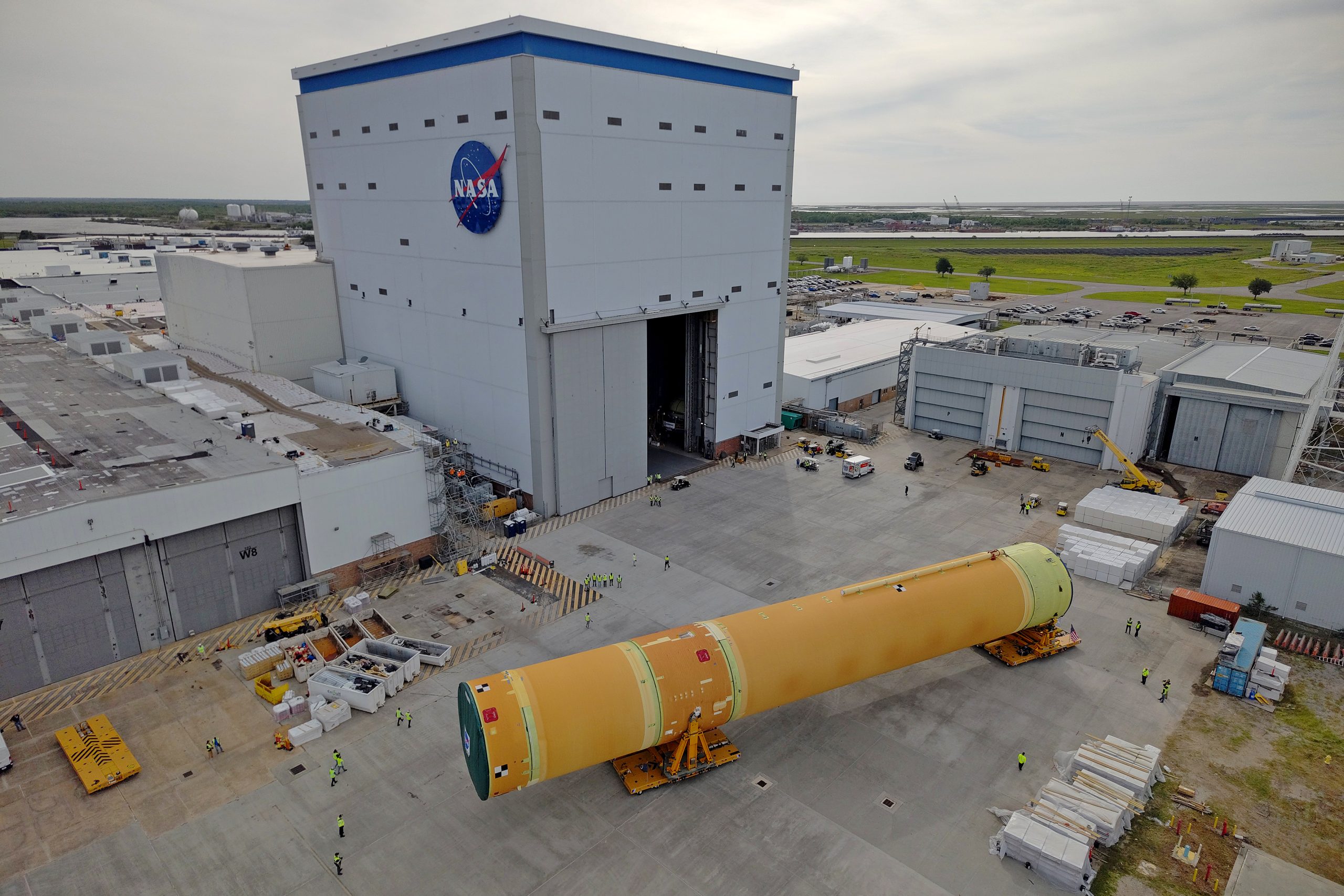 NASA Rolls Out Artemis III Moon Rocket Core Stage - Space Launch Schedule