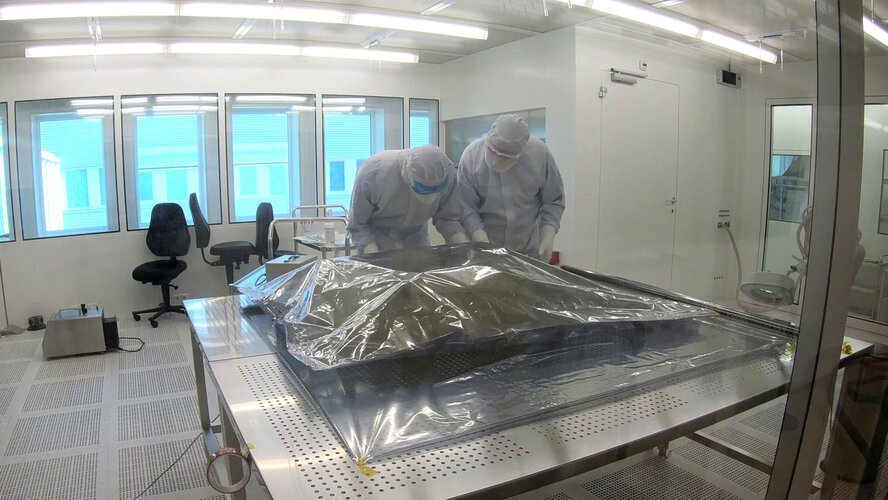 Baking a parachute for Mars