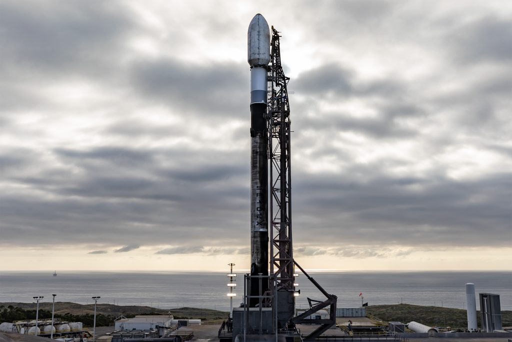 Thumbnail for SpaceX Falcon 9 Block 5 | CAS500-2 & Others Launch