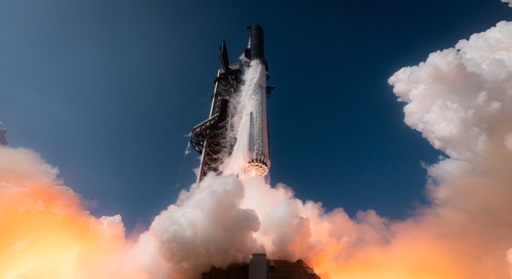 SpaceX to raise at least $75 billion in IPO