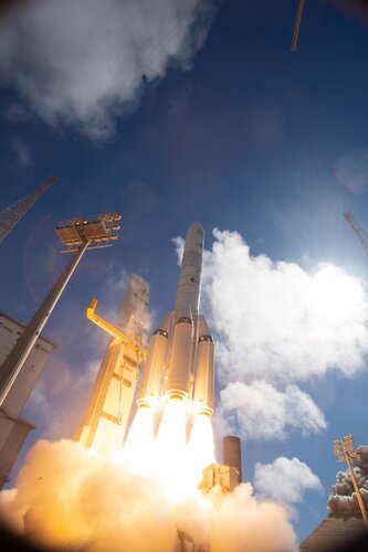 Liftoff: first Ariane 6 liftoff with P160C-based boosters