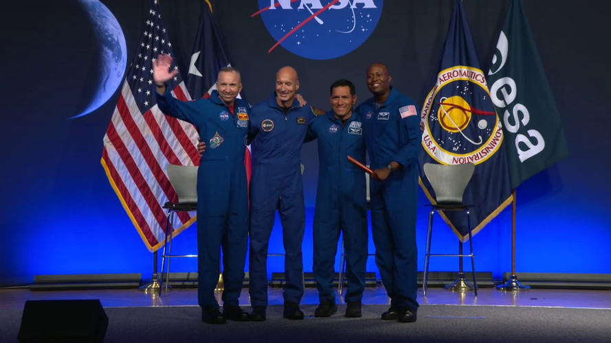 Replay: Artemis III announcement