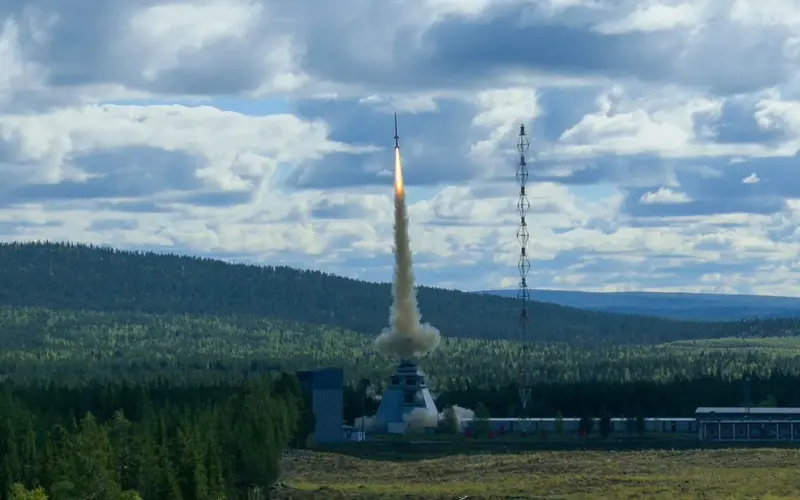 SSC Space Launches Red Kite-Powered Sounding Rocket Carrying 12 Experiments