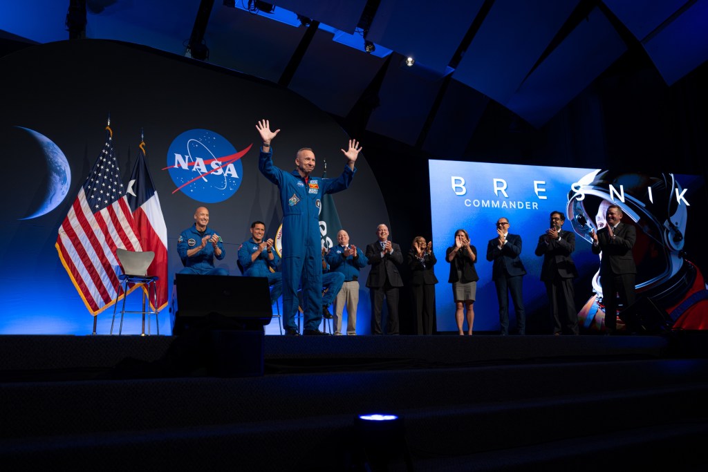 Artemis 3 commander confident crew will be ready for 2027 mission