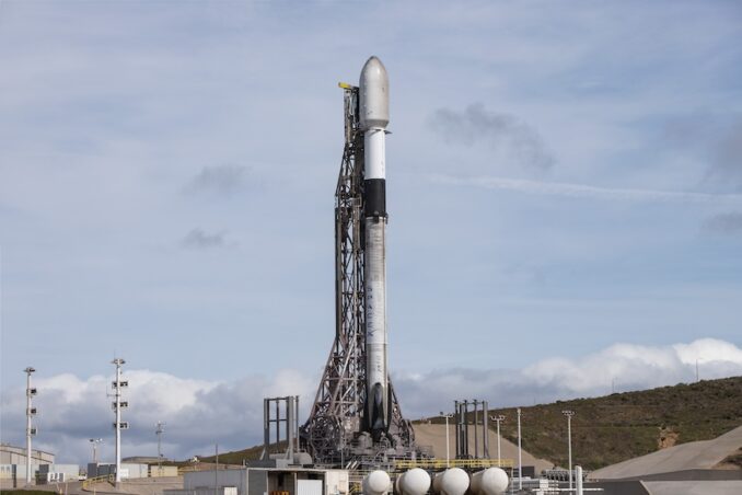 Live coverage: SpaceX tries again to launch Starlink mission from California following abort