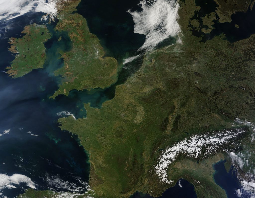 Earth observation satellites pass telecom in European space industry sales