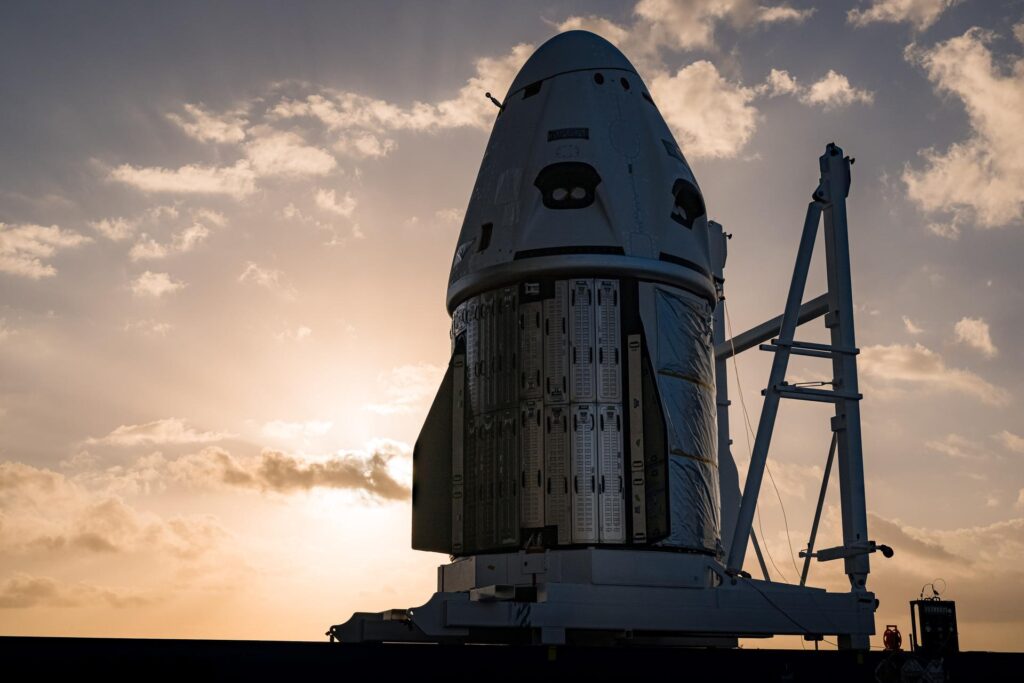What happens if Crew Dragon stops flying in the 2030s?