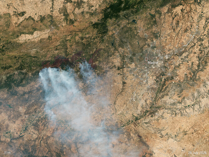 Raging wildfires near Madrid, Spain