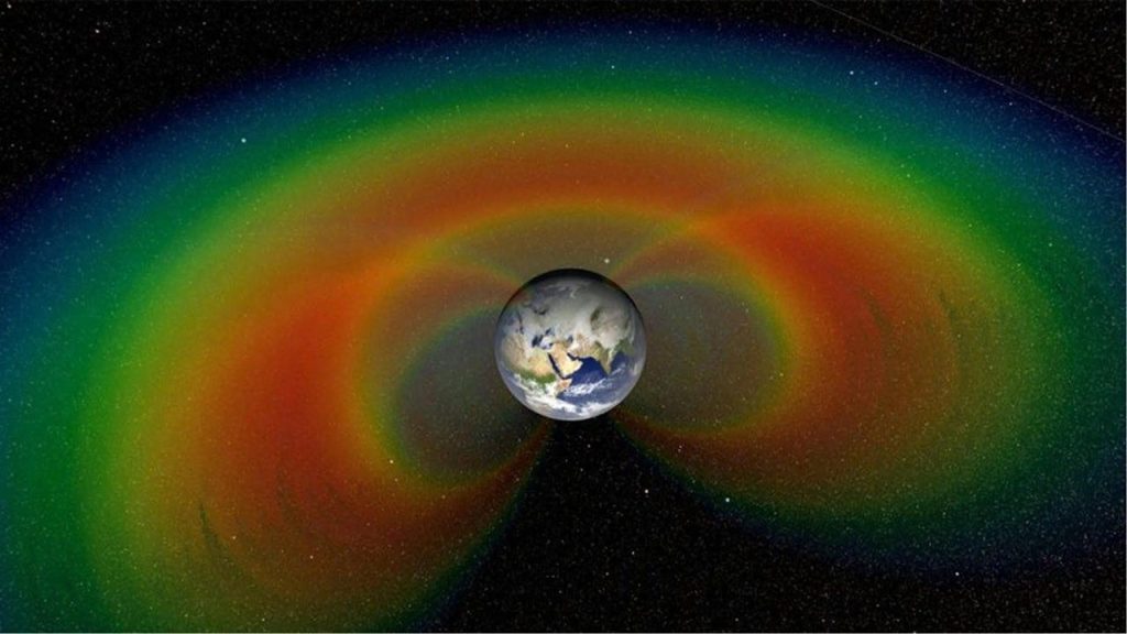 A New Compact Instrument Enables High-Fidelity Measurements of Energetic Particles on CubeSats