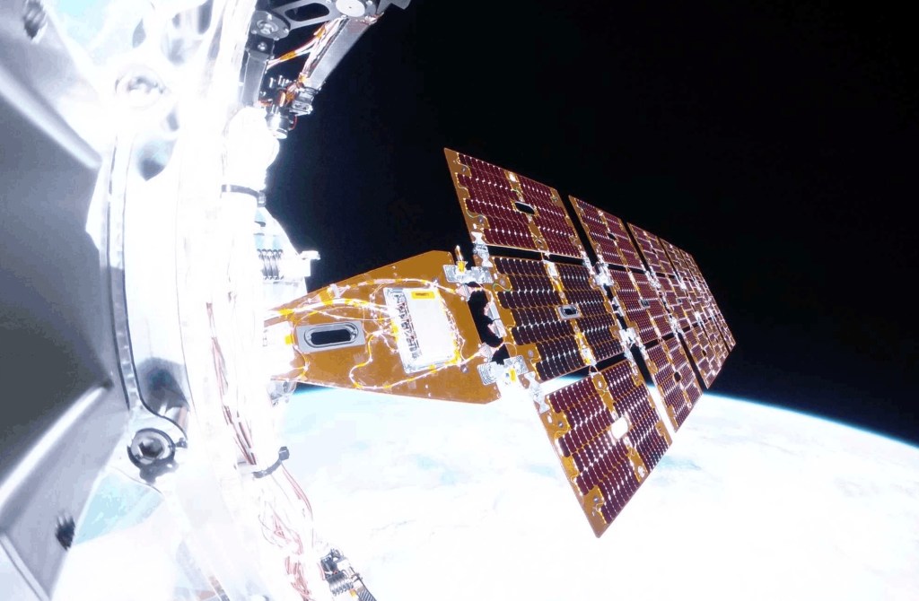 Swift reboost mission encounters attitude control problems