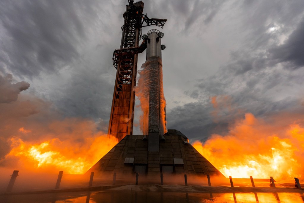 SpaceX gears up for Starship Flight 13