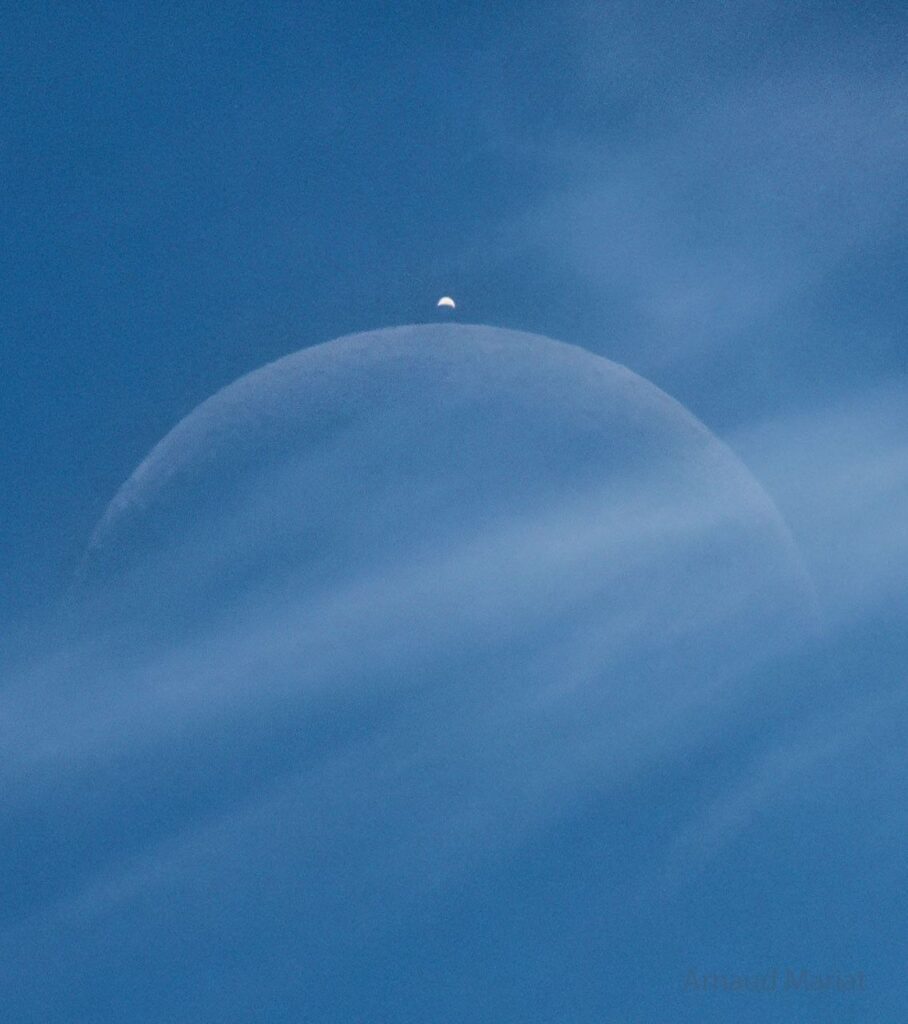 APOD: 2026 September 15 – A Daytime Eclipse: Moon Occults Venus
