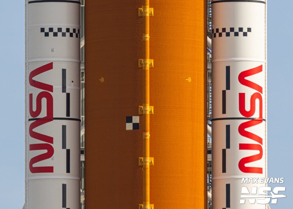 Artemis III SLS teams prepare short stack for pad tanking test