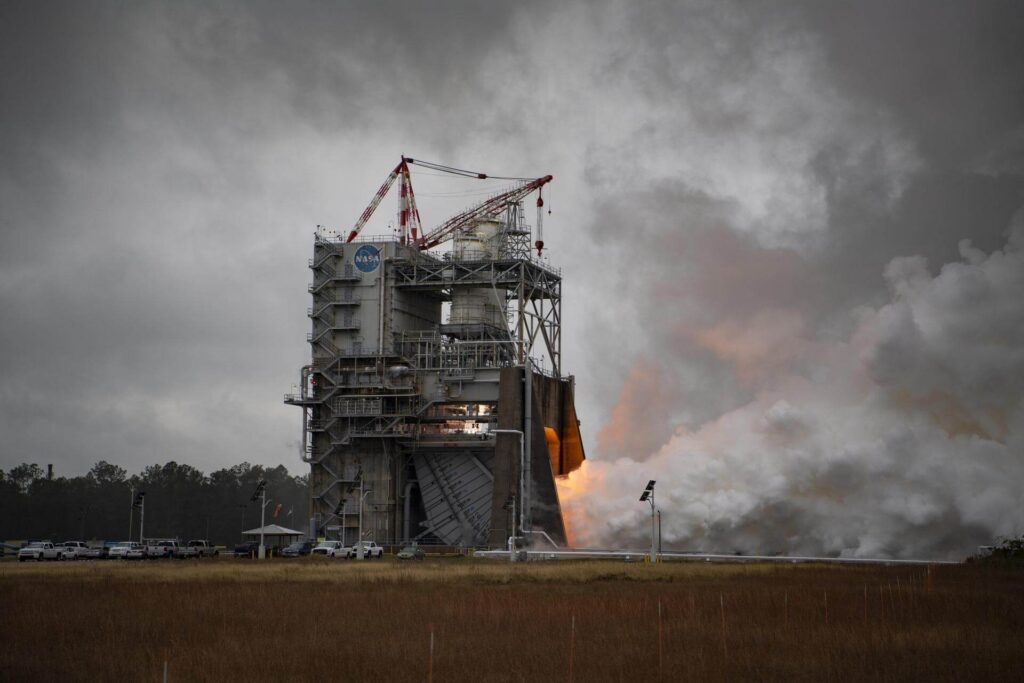 RS-25 Engine Test