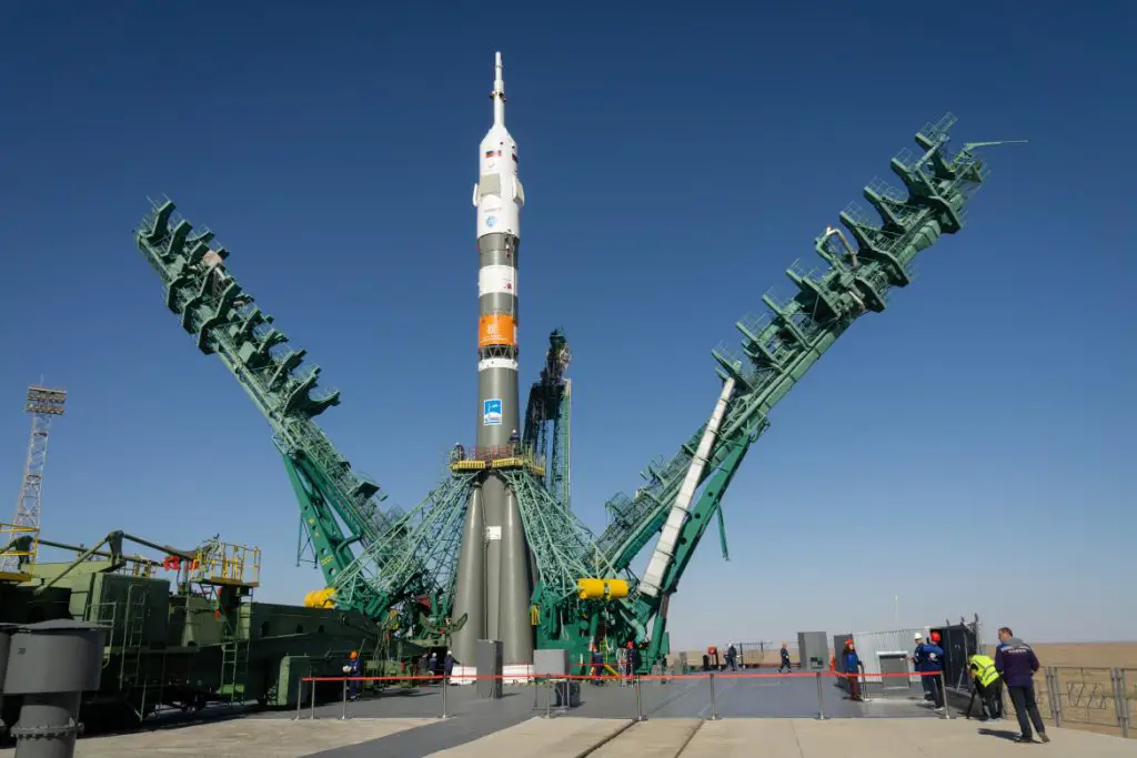 Soyuz MS-22 lofts two Russians and one American to ISS