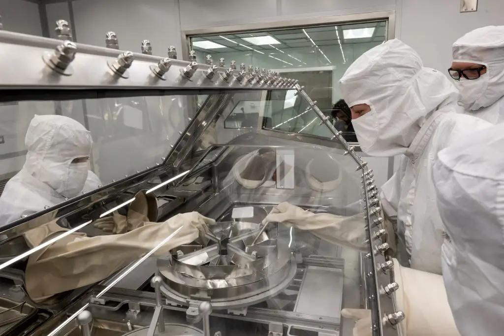 NASA Hosts OSIRIS-REx Sample Lab Media Day in Houston
