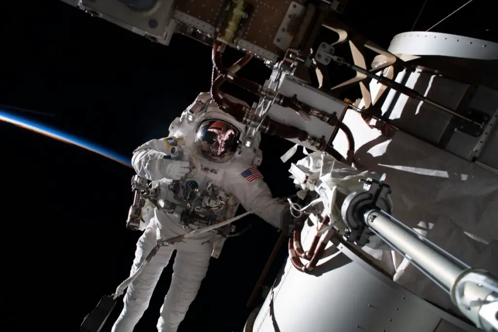 Astronauts conduct second EVA to lay groundwork for final iROSA arrays