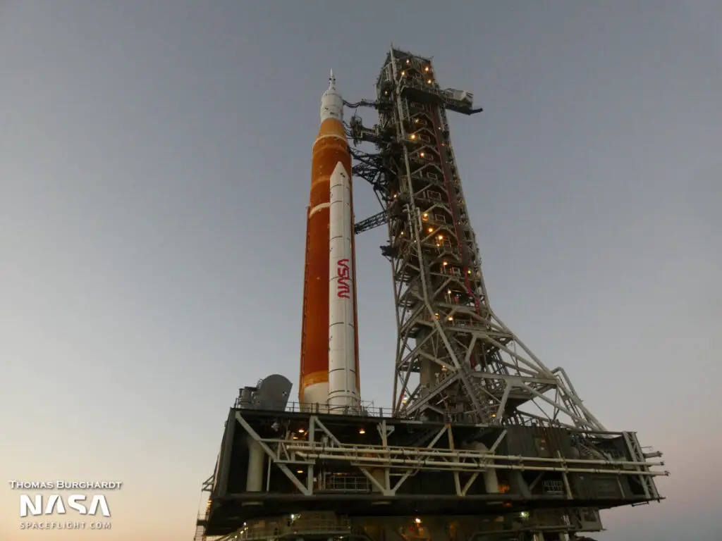 NASA moon rocket SLS rolls out to “rebuilt” LC-39B ahead of Artemis 1 rehearsal