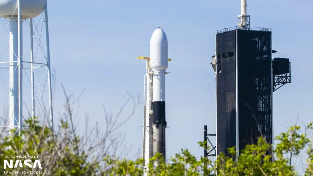 SpaceX resumes parallel pad operations with Starlink v1.0 L25 mission