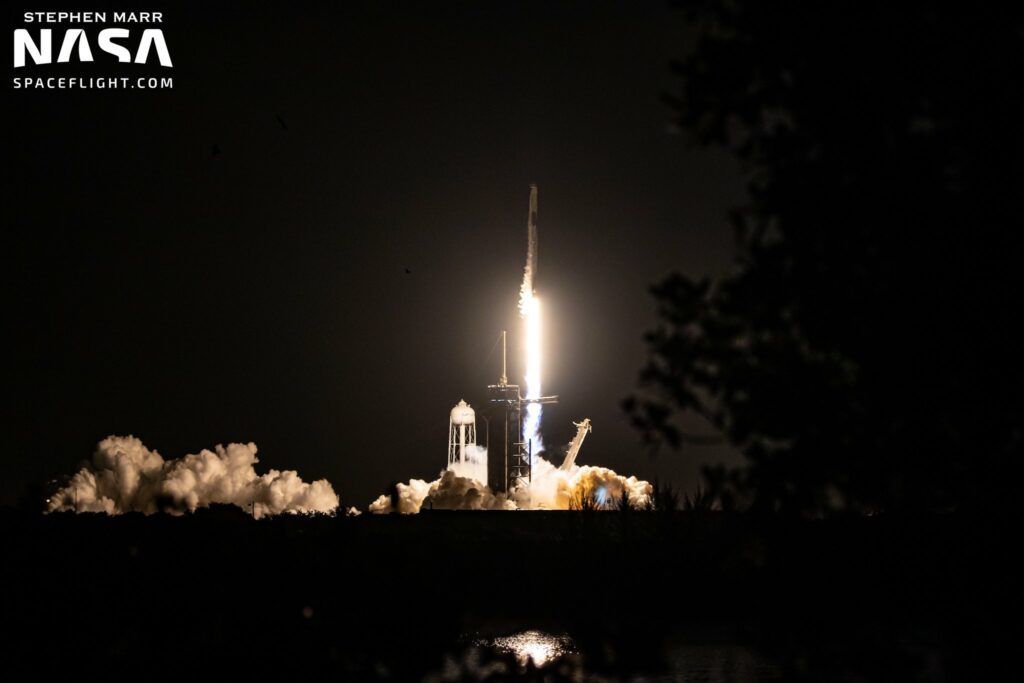 SpaceX launches Inspiration4, first all-private orbital mission