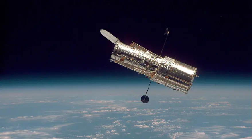 Computer problem takes Hubble offline