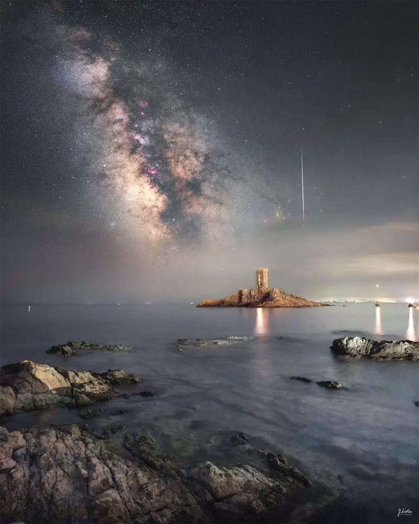 Meteor & Milky Way over the Mediterranean
