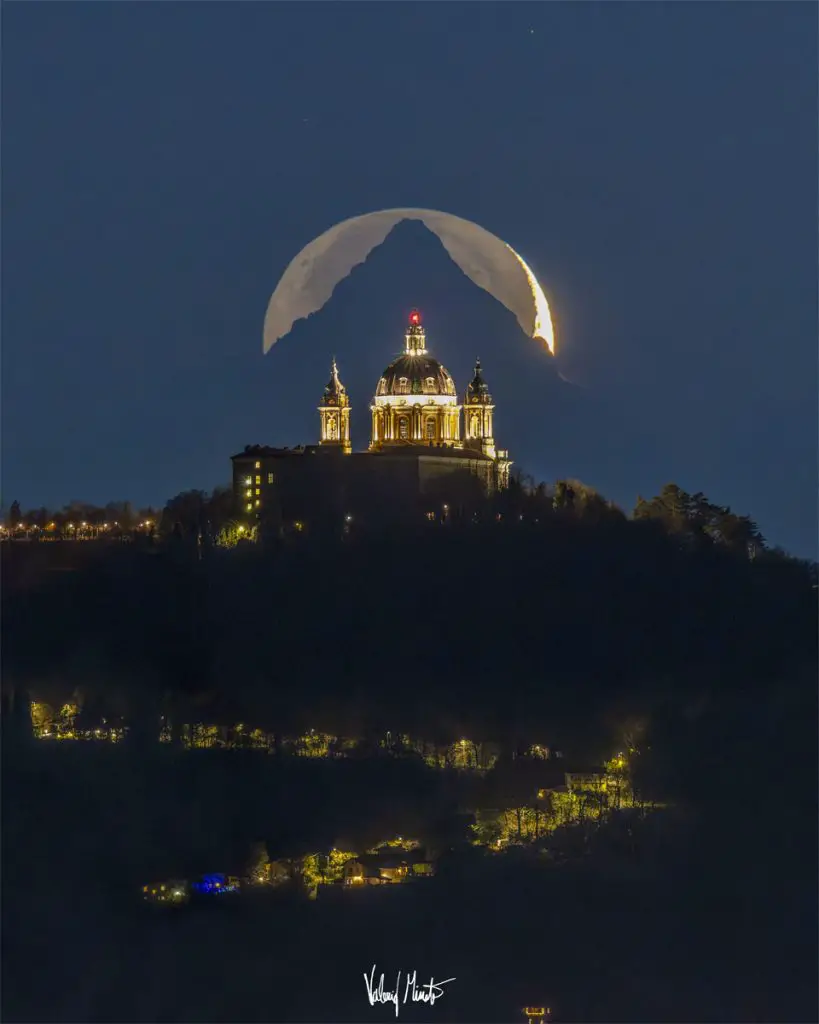 Cathedral, Mountain, Moon
