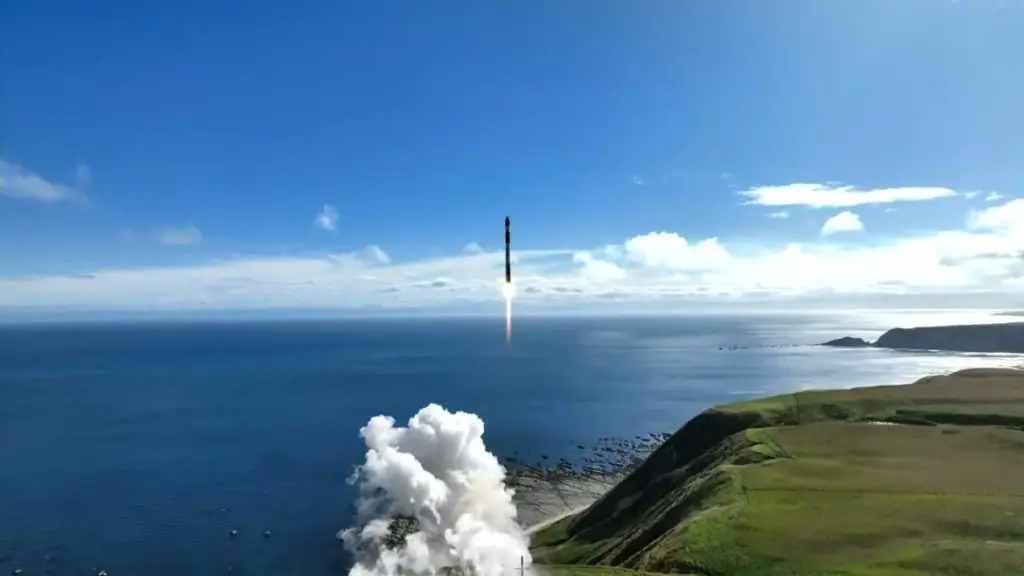 Rocket Lab launches NASA’s TROPICS satellites from New Zealand